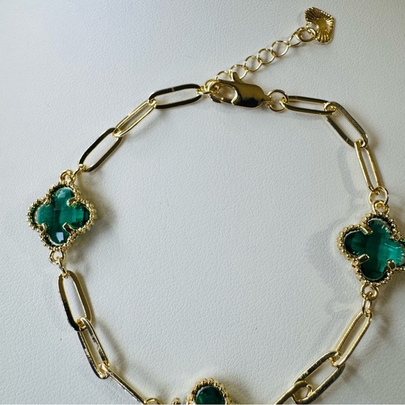 Women Brazilian Laminated God Gold and Green Modern Clover Bracelet with Defect - Picture 3 of 8